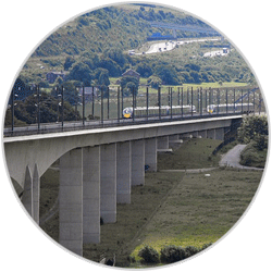 HS-train-viaduct250